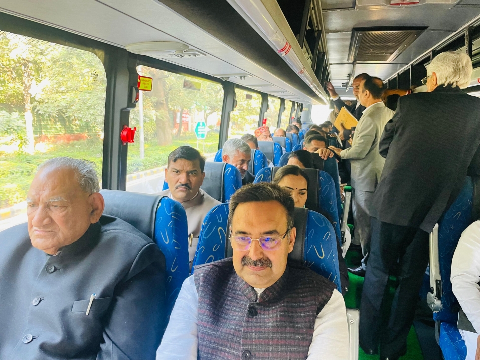 हरियाणा के विधायकों का दिल्ली दौरा: लोकसभा की कार्यवाही देखने पहुंचे मुख्यमंत्री, मंत्री और विधायक